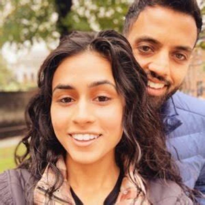
Akaash Singh is Married to Wife: Jasleen Chawla 