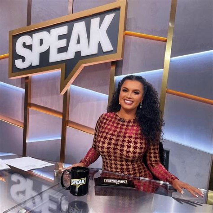 Joy Taylor Height, Weight, Net Worth, Age, Birthday, Wikipedia, Who, Nationality, Biography