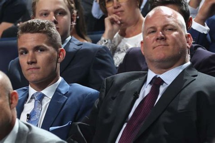 Matthew Tkachuk Dad Keith and Mom Chantal Oster