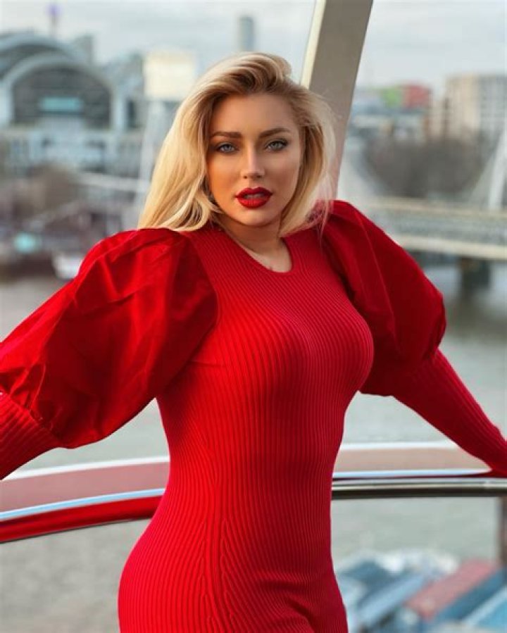 
Ruhez Amrelia Height, Weight, Net Worth, Age, Birthday, Wikipedia, Who, Nationality, Biography 