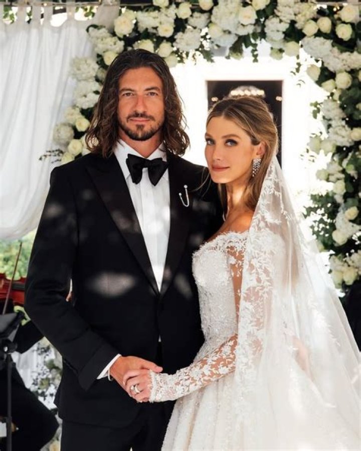 
Was breast cancer a problem for Delta Goodrem? Does The Singer Have A Husband In Matthew Copley? 